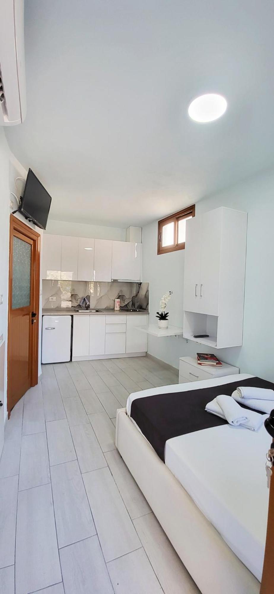 Sunny Guest House Vlore Bagian luar foto